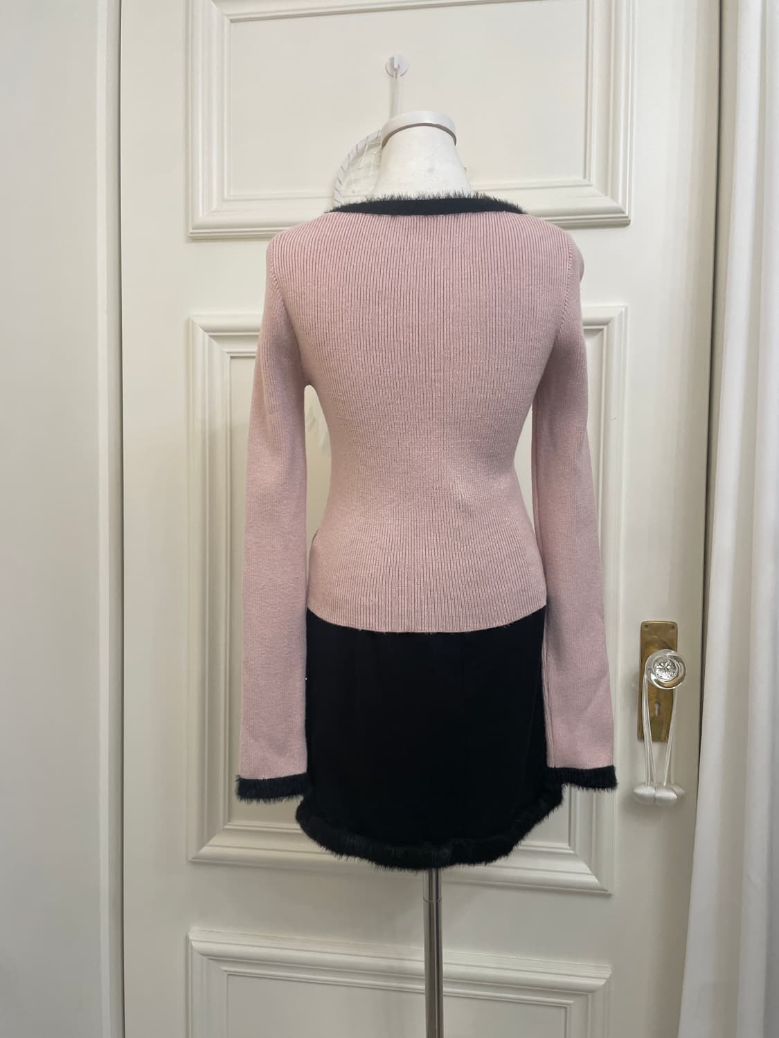 indi pink black fur point knit top 상품이미지4