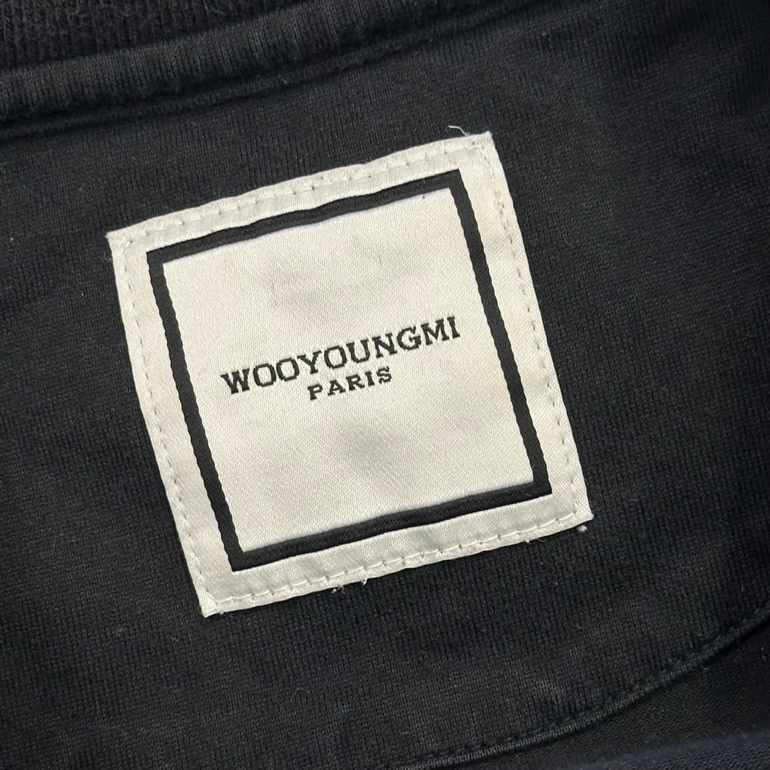 46 우영미 빅로고 블랙 반팔 티셔츠 상품이미지4