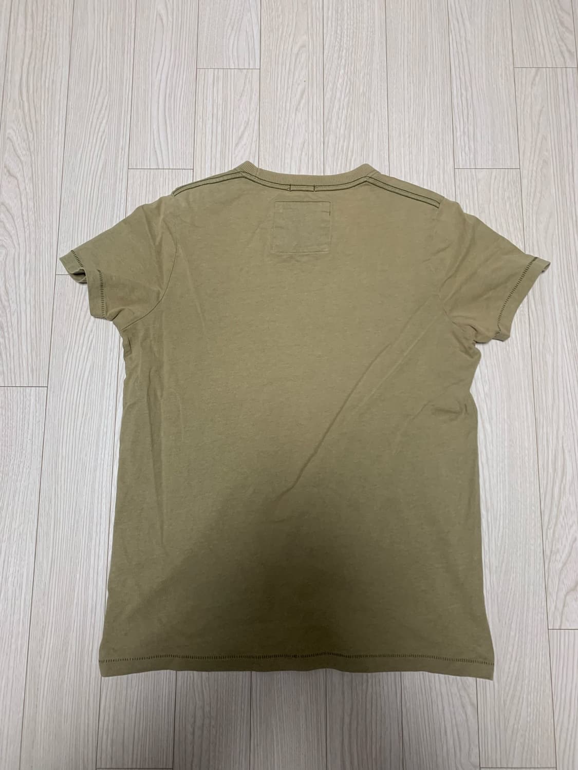 아베크롬비 반팔티 카키색 상품이미지5
