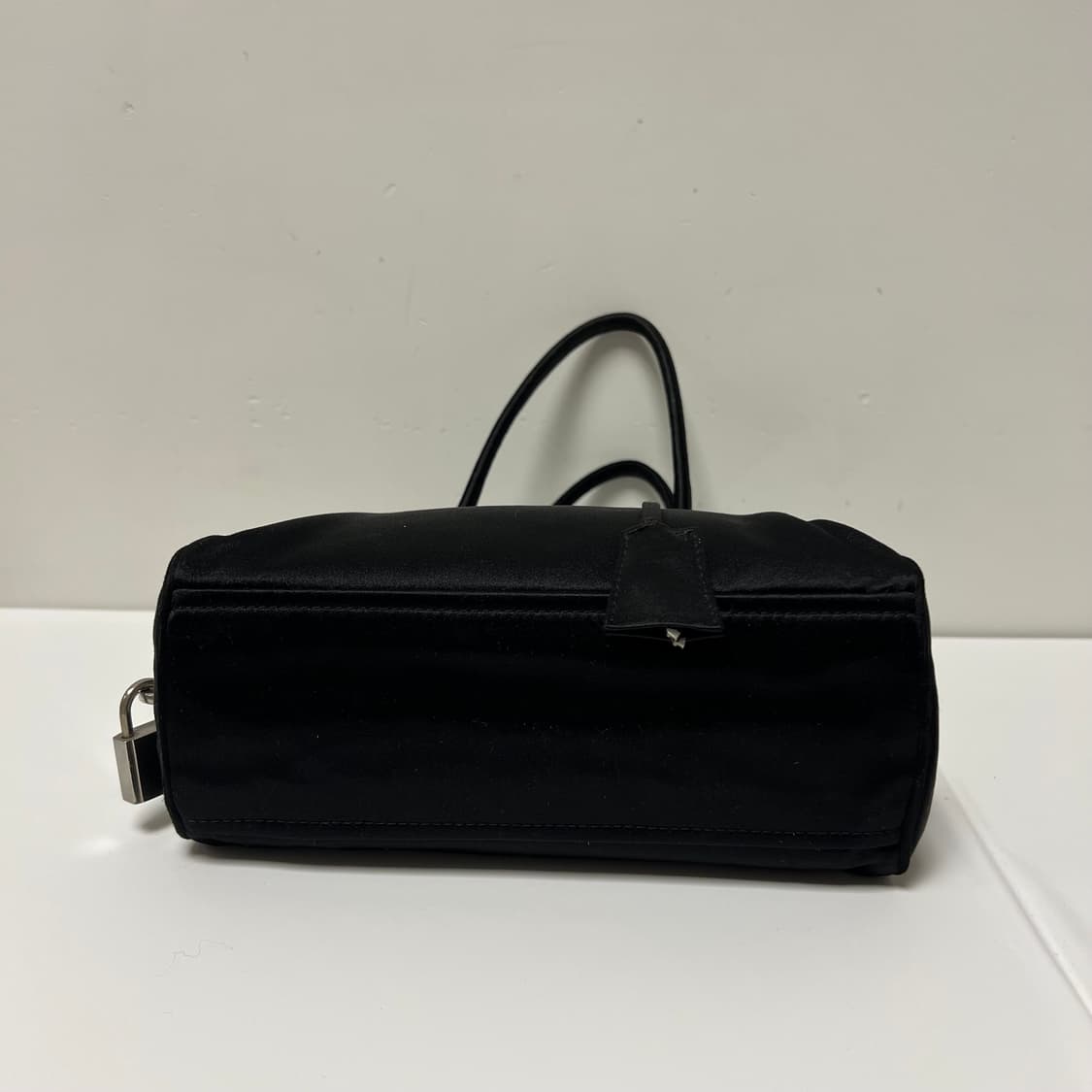 PRADA 프라다 미니 볼링백 상품이미지5