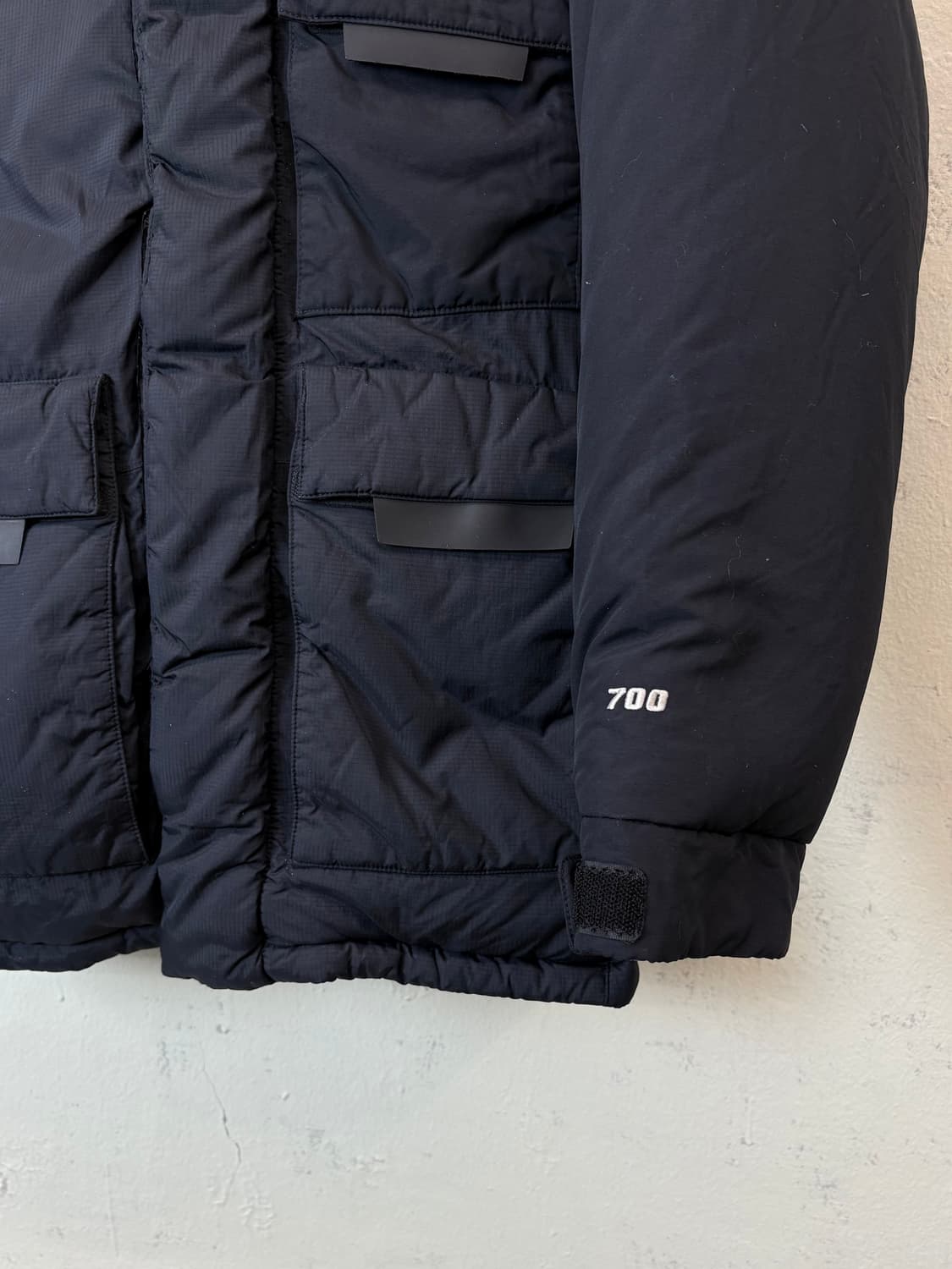 노스페이스 700 덕다운 패딩 블랙 상품이미지4