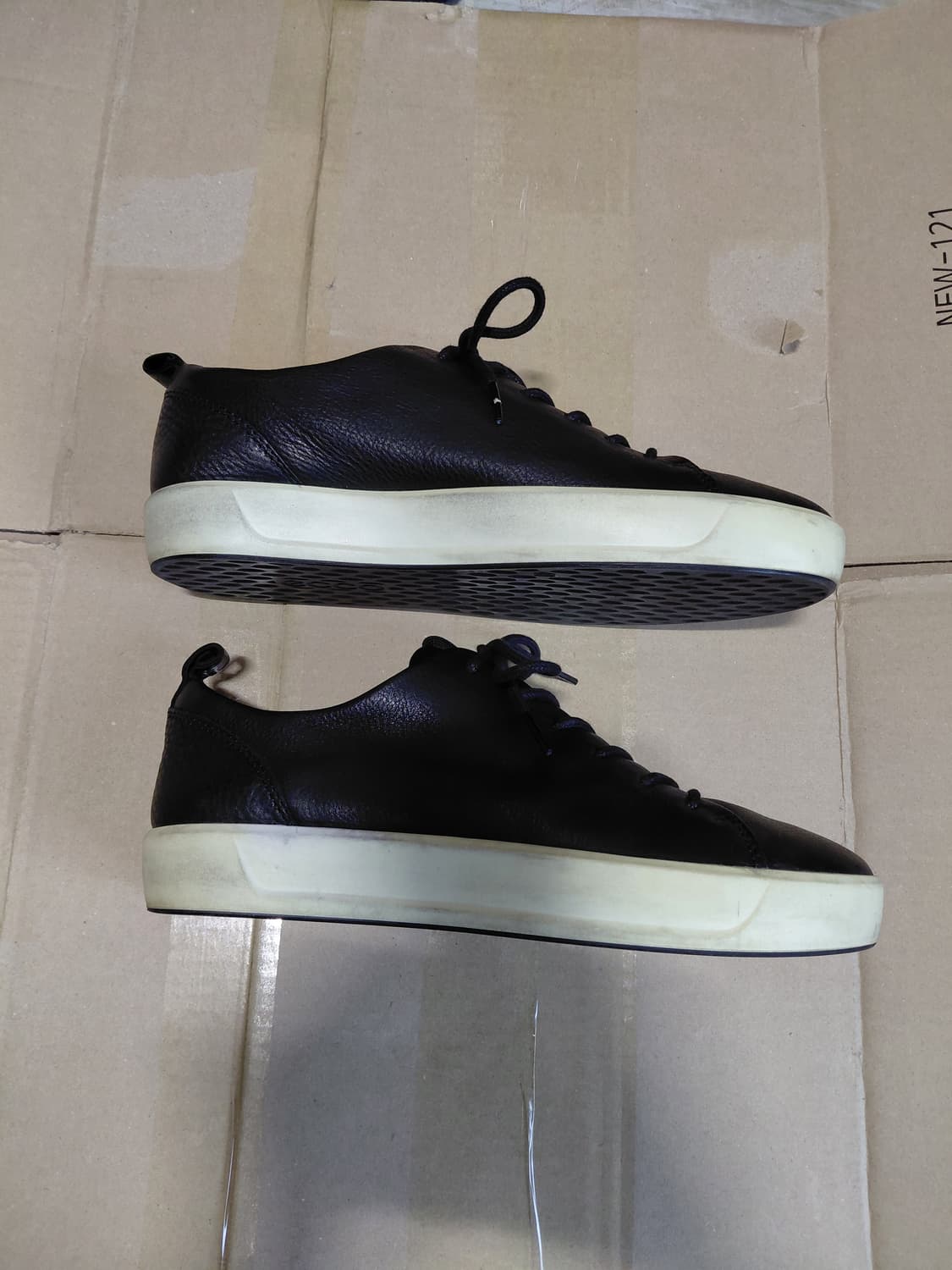 [에코]소프트8 블랙 스니커즈 유럽40(255~260)사이즈 상품이미지2