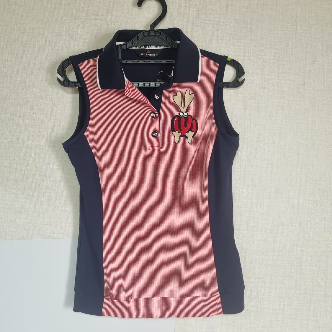 엠유스포츠 민소매 프린트 상품이미지1