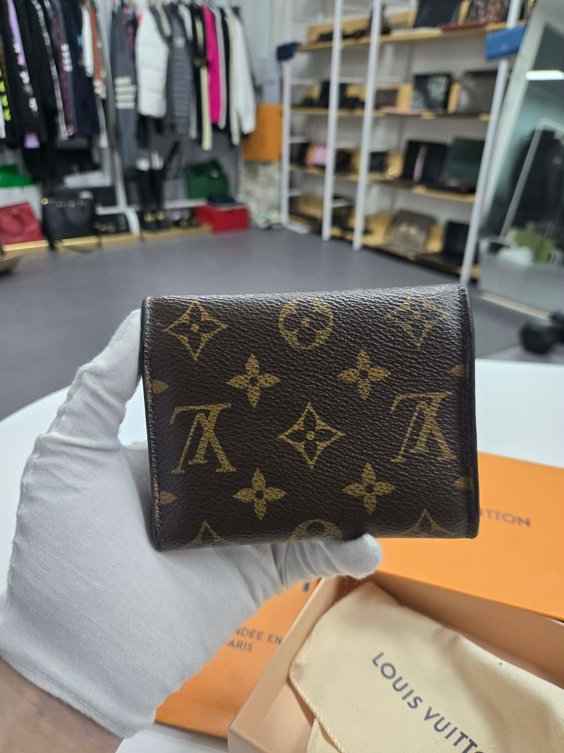 [A급컨디션] 루이비통 빅토린월릿 반지갑 상품이미지2