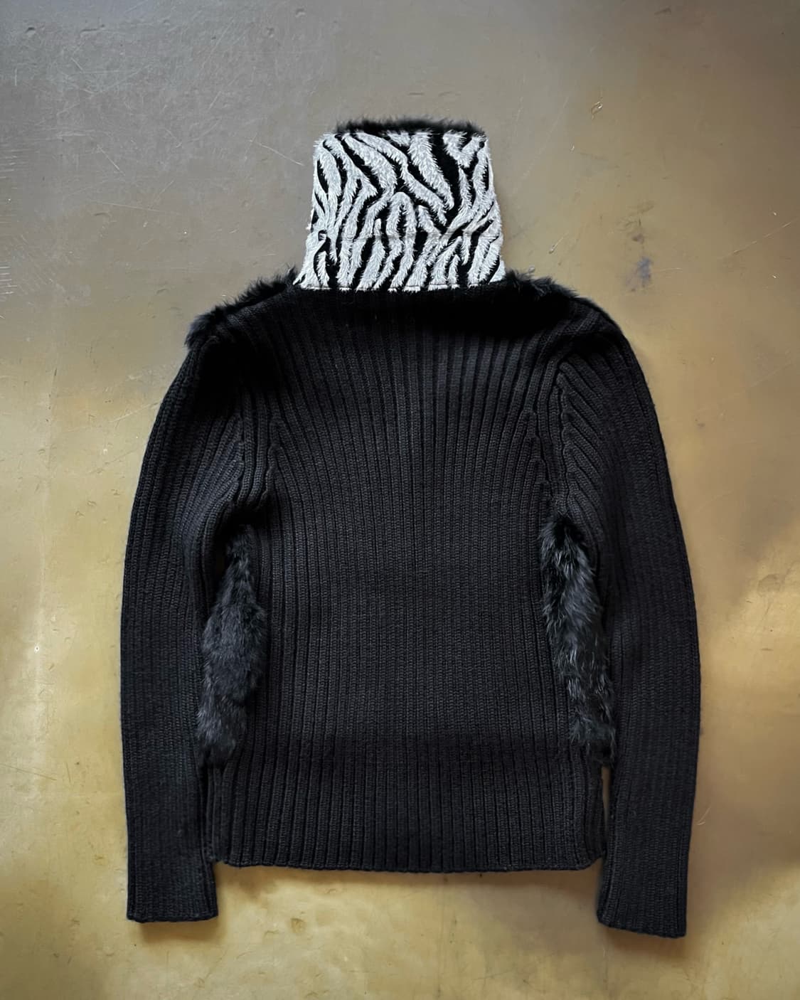 Rabbit Fur & Calf hair Knit Trim Zip-up 상품이미지8
