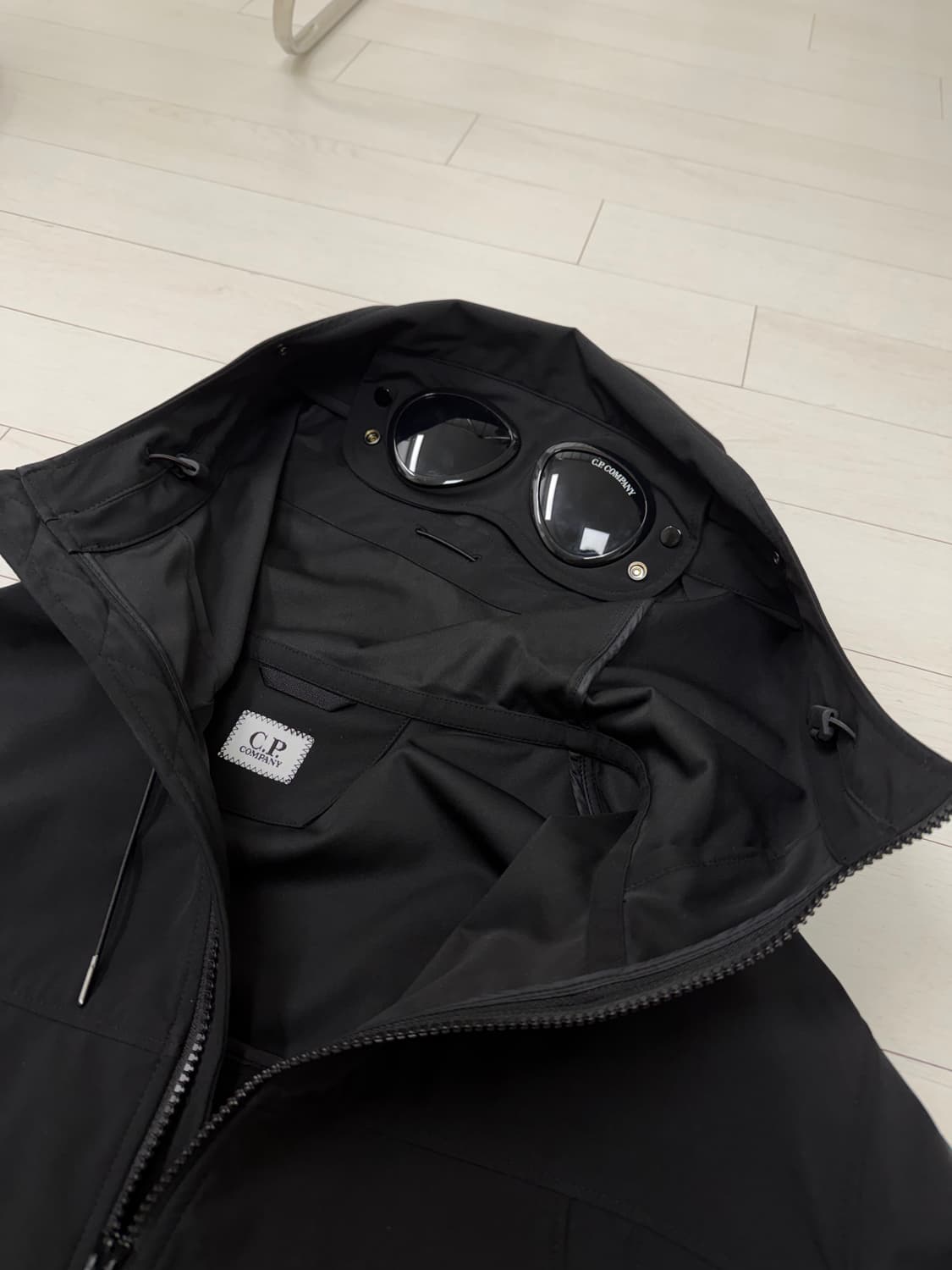 CP컴퍼니  CP SHELL - R  54 사이즈  사진 찍고 절대 안입 상품이미지3