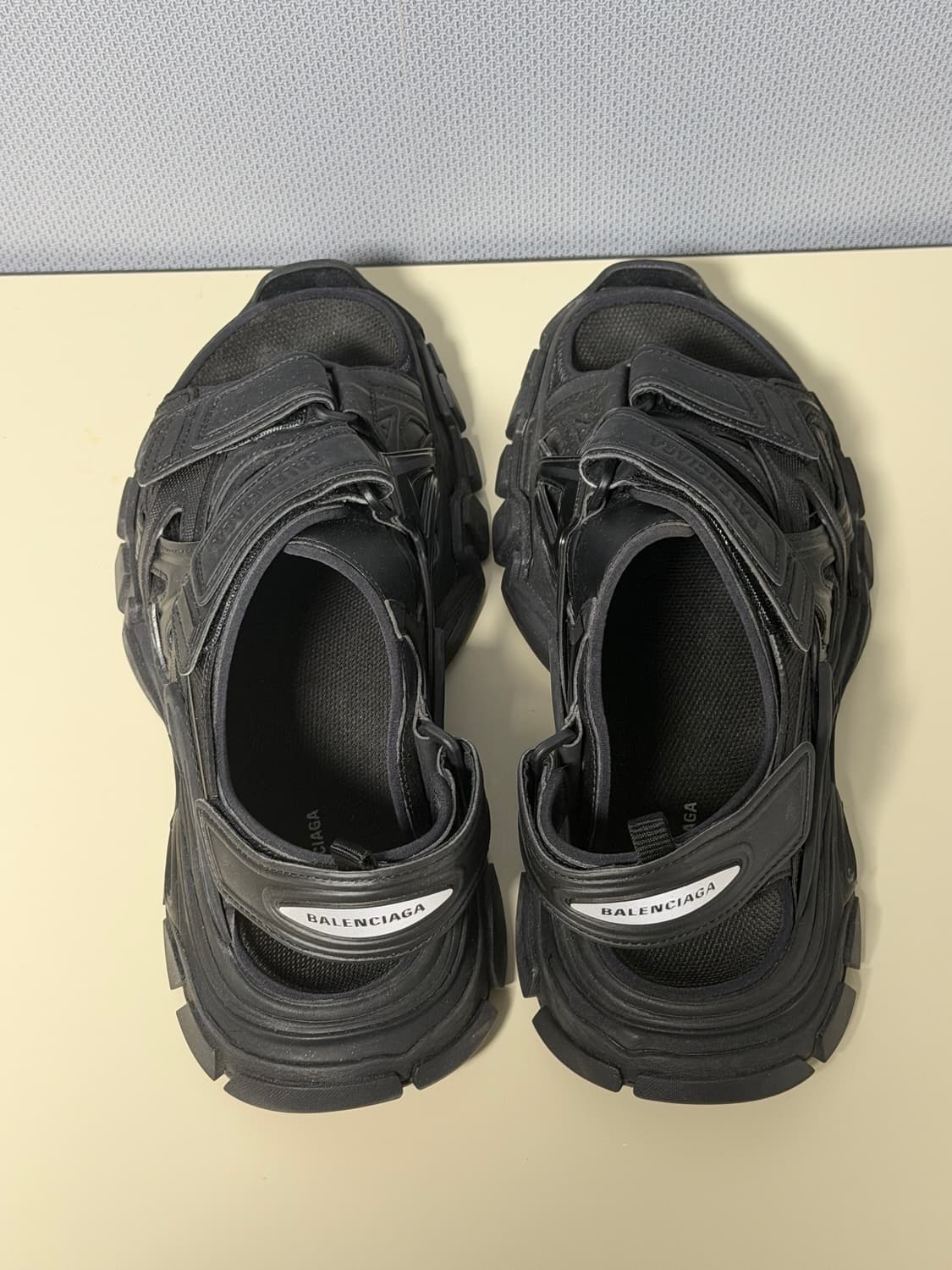 발렌시아가 트랙 샌들 블랙 [42] 상품이미지4