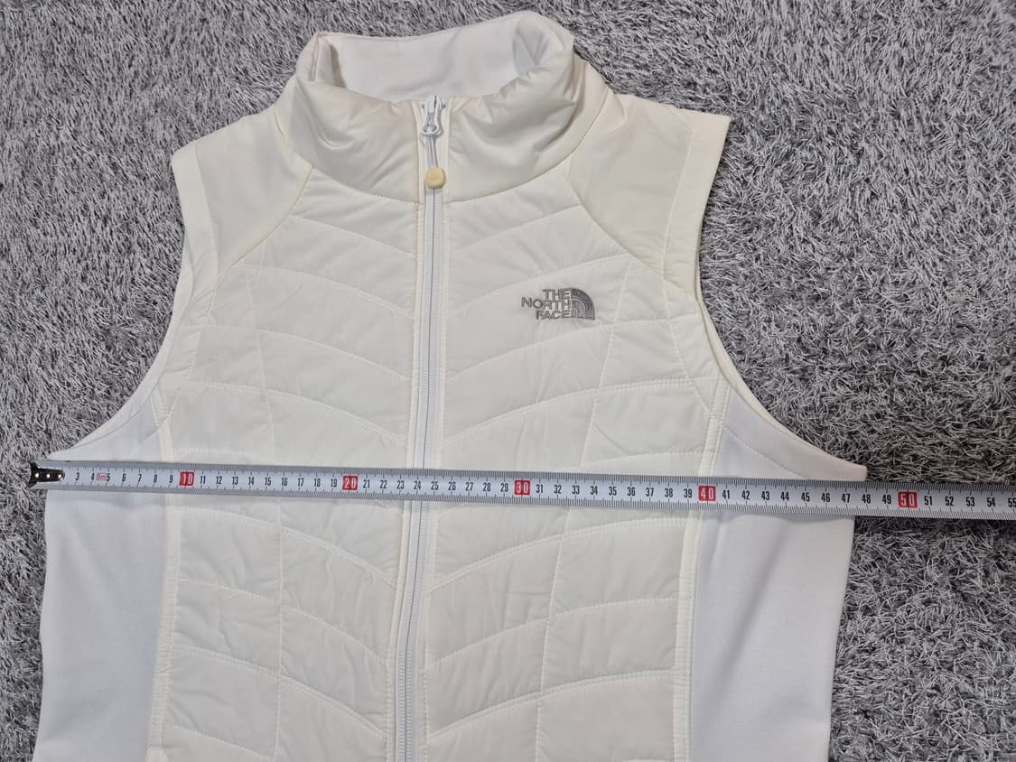 노스페이스 여성 경량 패딩 조끼 90(M) 상품이미지10