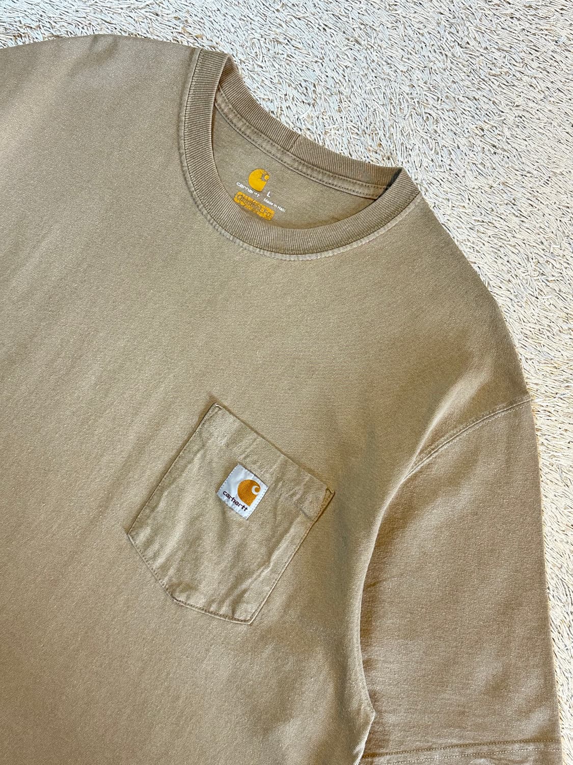 칼하트 CARHARTT 오리지널핏 포켓 반팔 티셔츠 베이지 상품이미지2