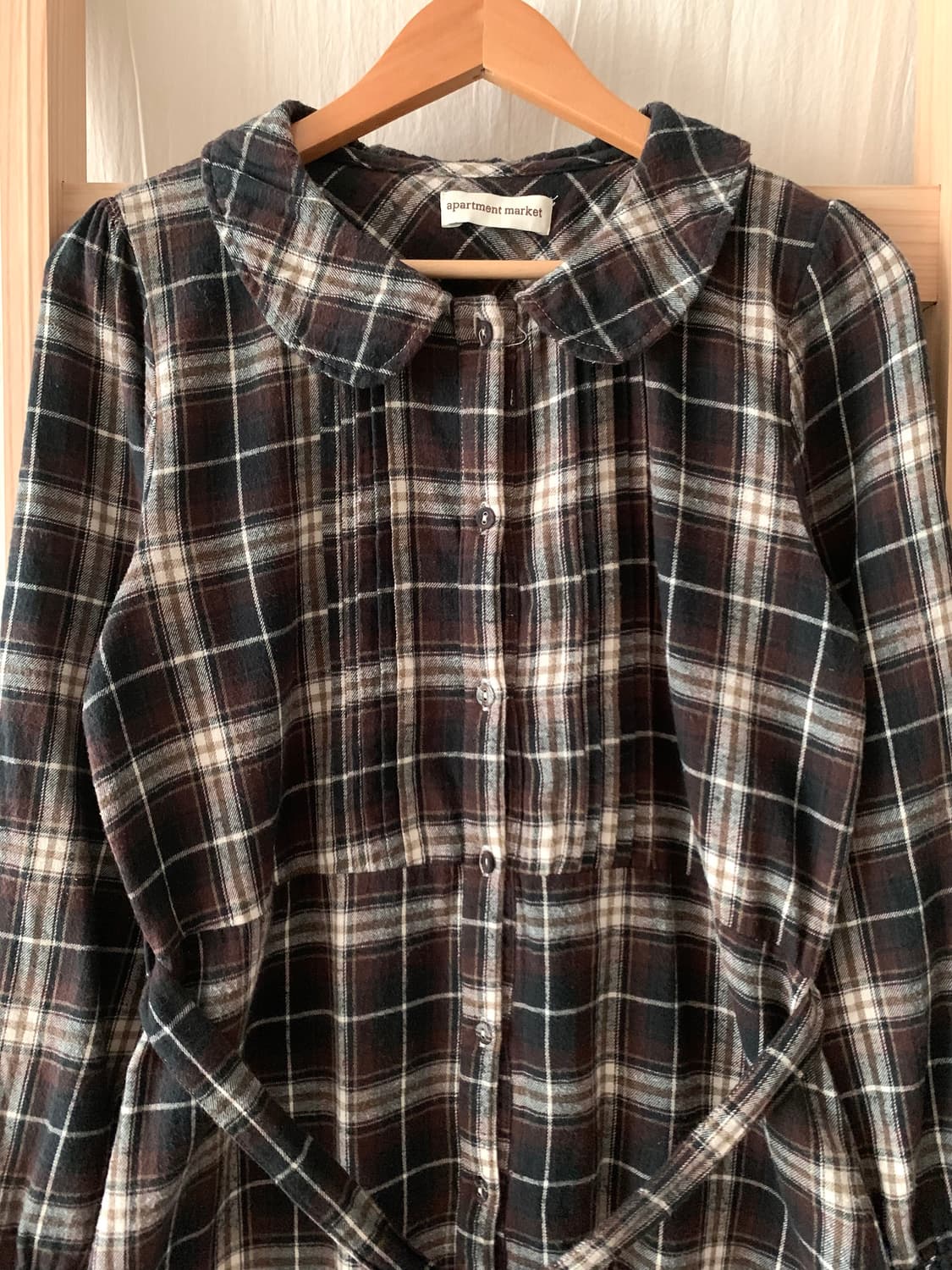 브라운 체크 핀턱 둥근카라 모리 원피스 상품이미지2