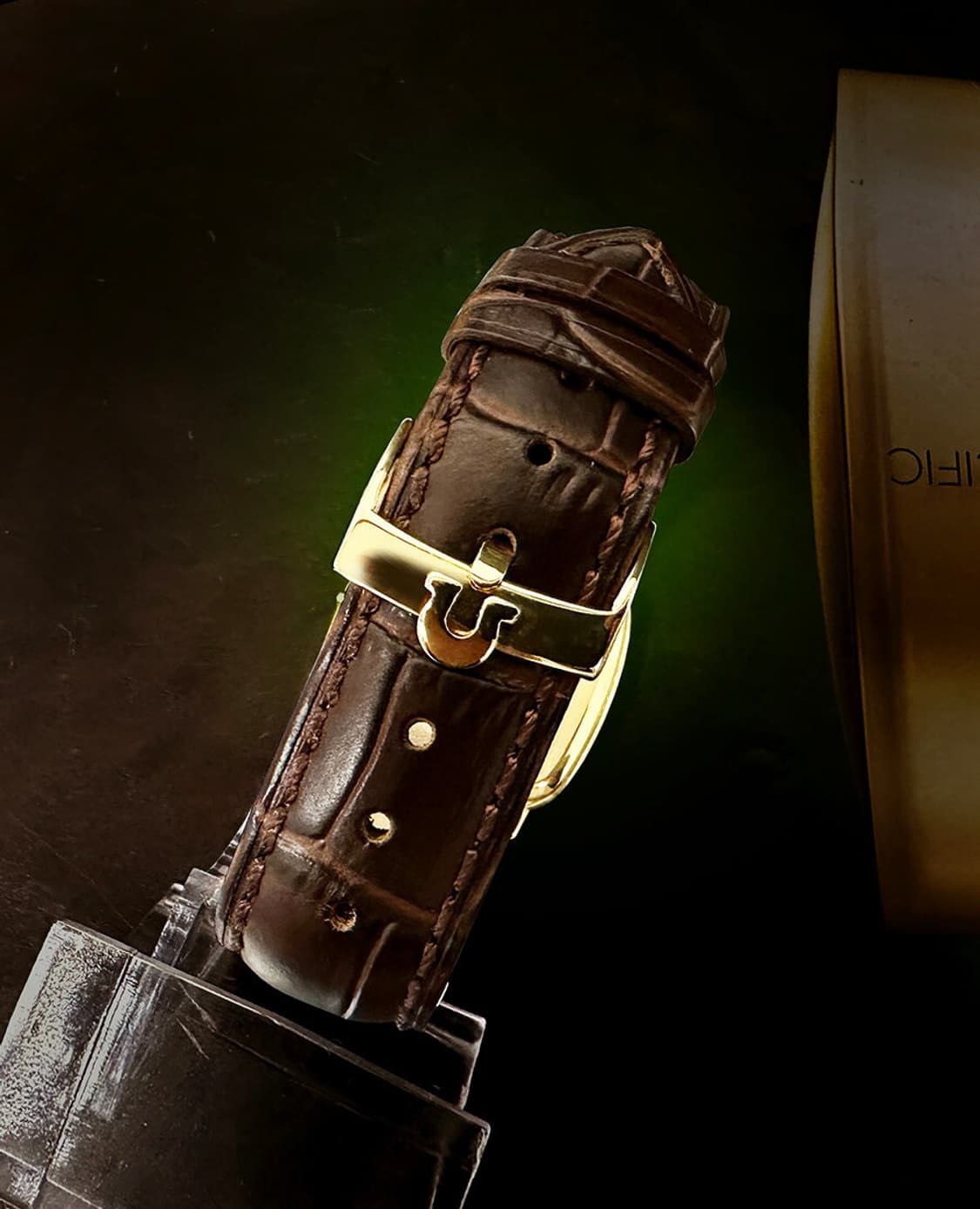 오메가 드빌 녹색투톤 로만 다이얼 쿼츠 남녀공용 가죽 시계 상품이미지6