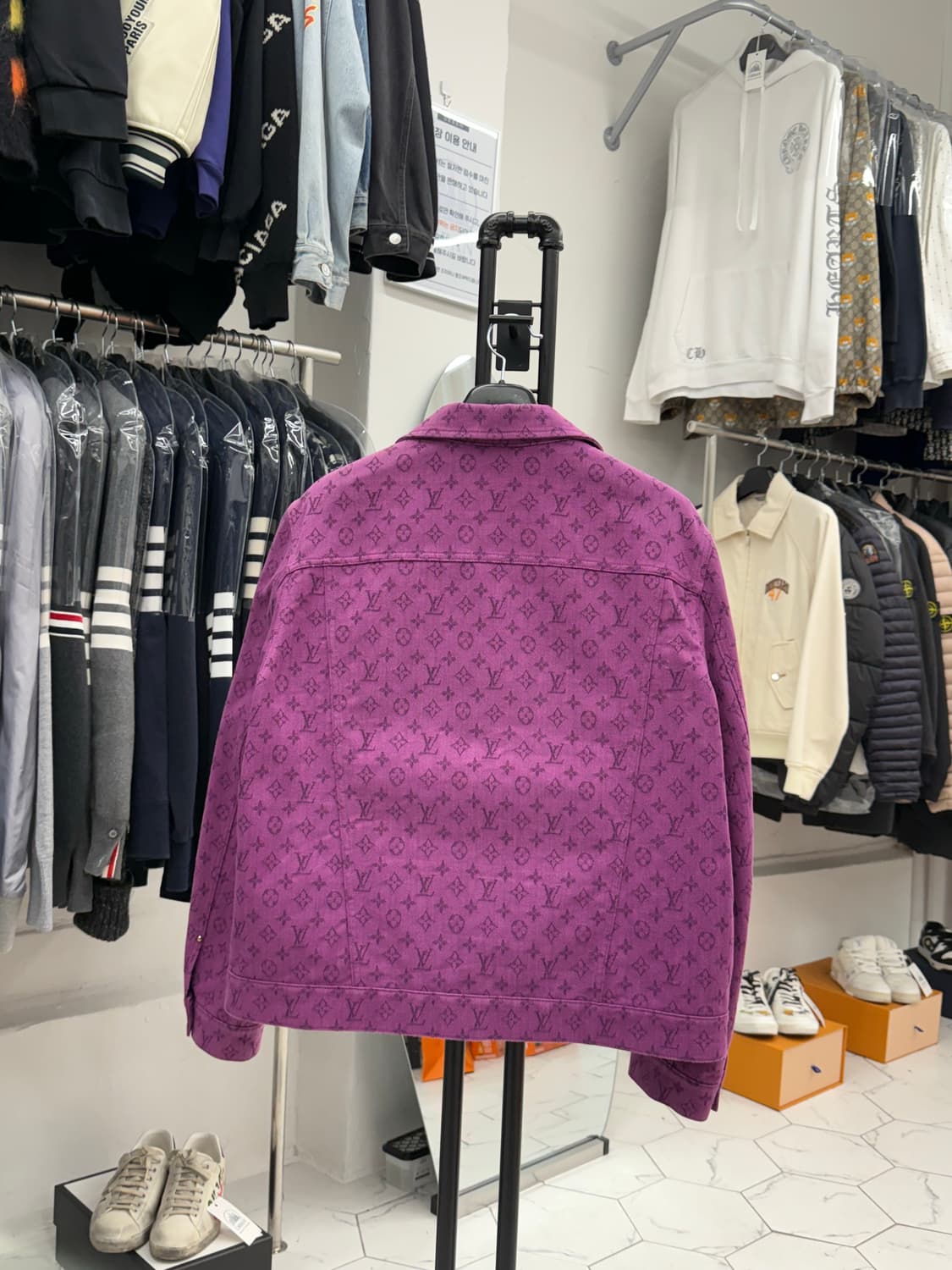 [56] 루이비통 모노그램 데님 트러커 자켓 상품이미지2