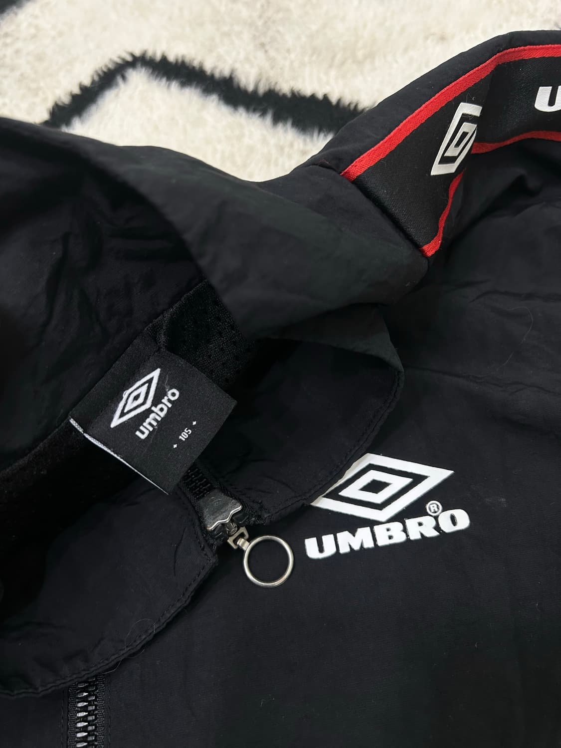 [XL]엄브로 사이드라인 바람막이/블랙 상품이미지4