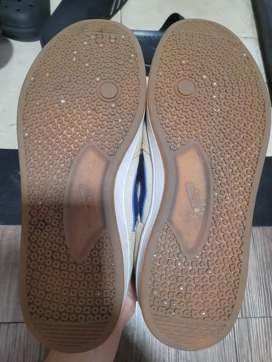 나이키 SB 앨리웁 클럽 골드 파슬 상품이미지2