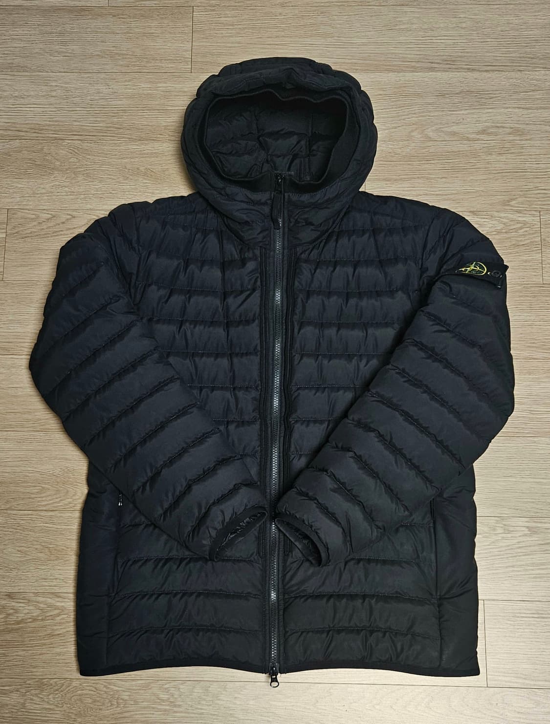 (백화점 한글택 정품)22SS스톤아일랜드 경량패딩 L(100~105)특A 상품이미지1