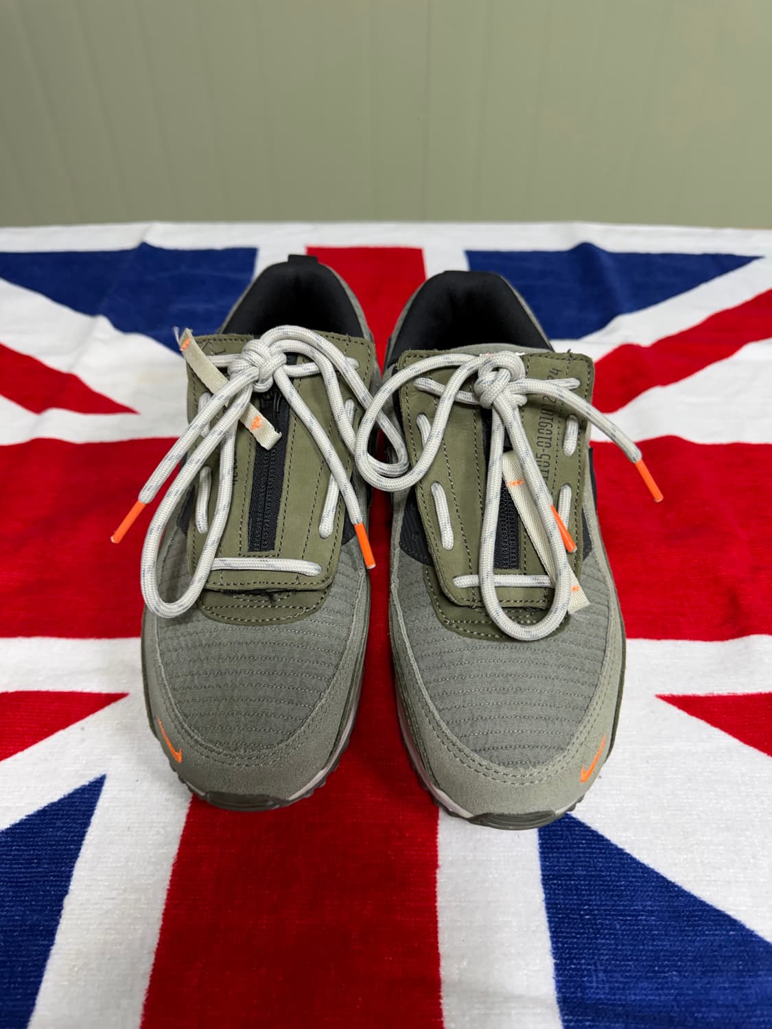 [255]나이키 에어맥스 90 SE 서플러스 상품이미지2