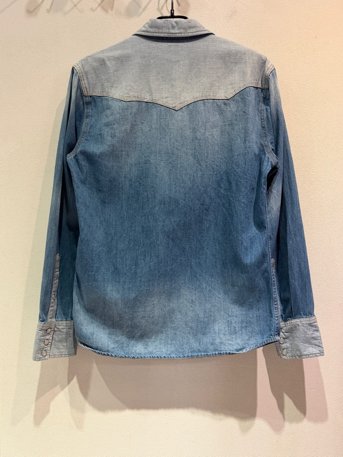 Edwin Two-Tone Western Denim Shirt 상품이미지2