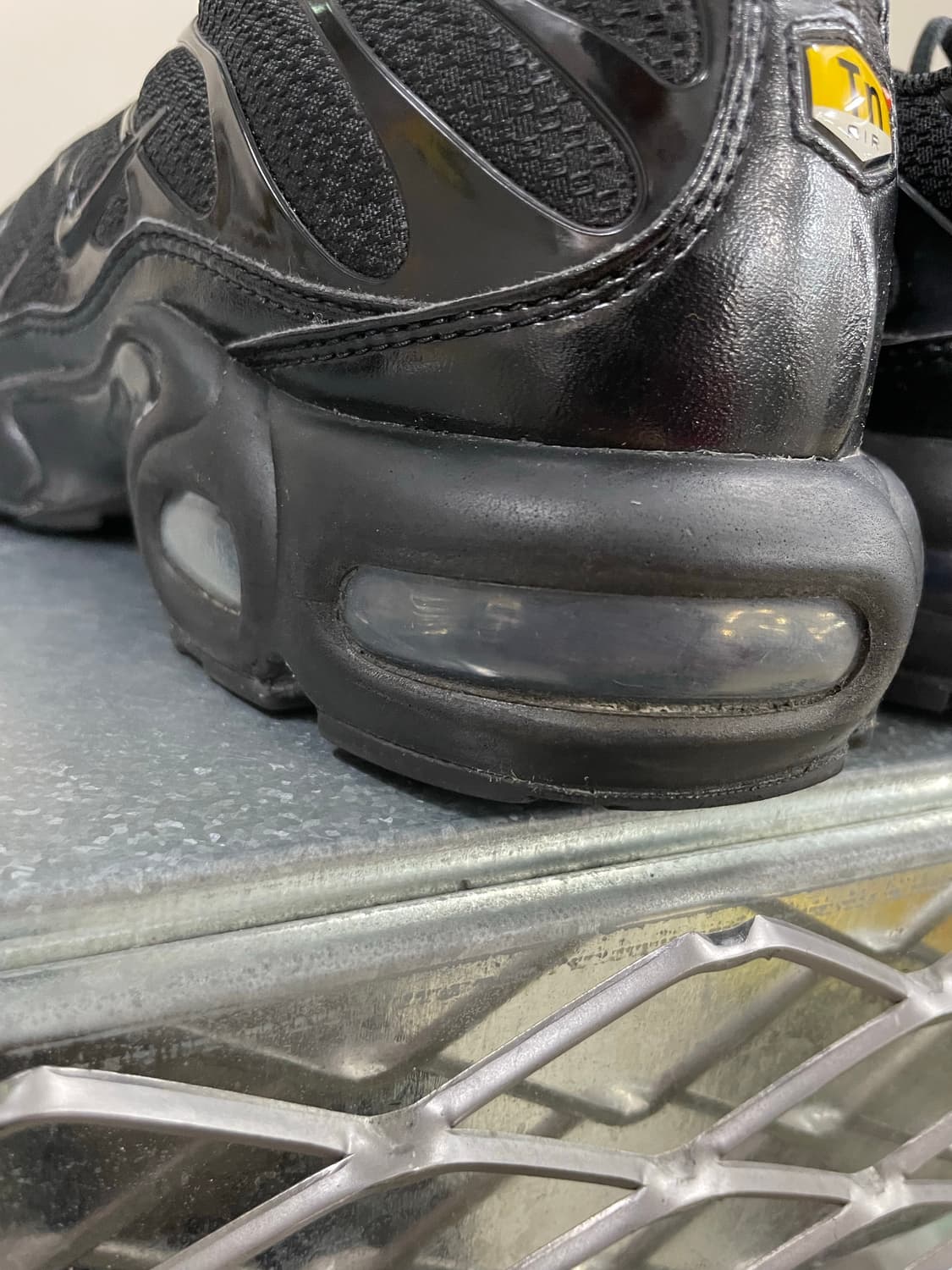 나이키 에어맥스 플러스 트리플블랙 265 (gr-4398) 상품이미지10