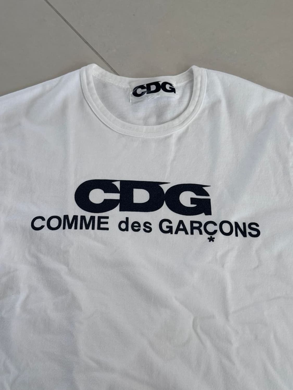 CDG 꼼데 가슴꼼데로고 반팔 상품이미지2