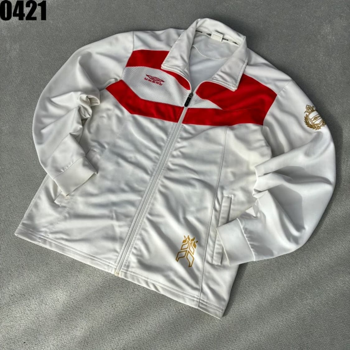 엄브로 화이트/레드 트랙 자켓 100 상품이미지1