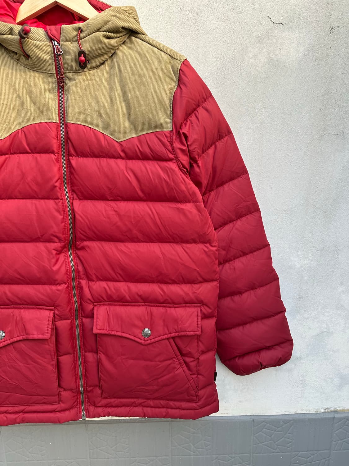 [리바이스] •Corduroy Yoke Hooded Down Jacket 상품이미지2