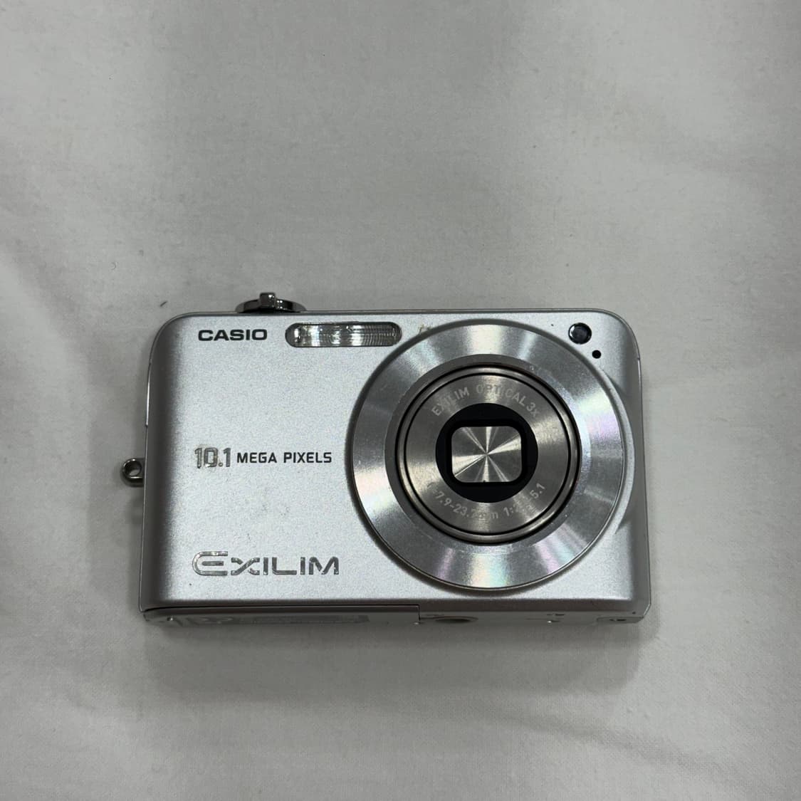 작례⭕️ 카시오 엑슬림 Casio EX-Z1050 실버 디카 카메라 상품이미지3