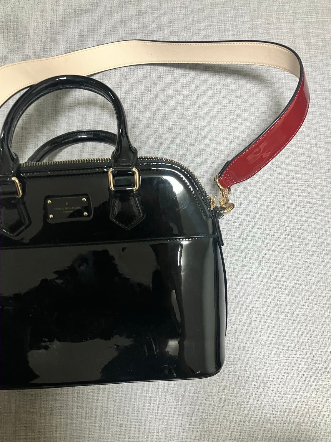 폴스부띠끄 하퍼스퀘어 사첼 핸드숄더백 유광 상품이미지2