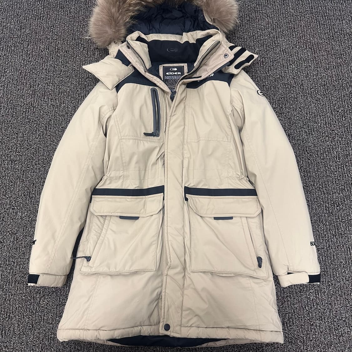 아이더 후드 털 여성 구스다운 롱패딩 95(M) 상품이미지1