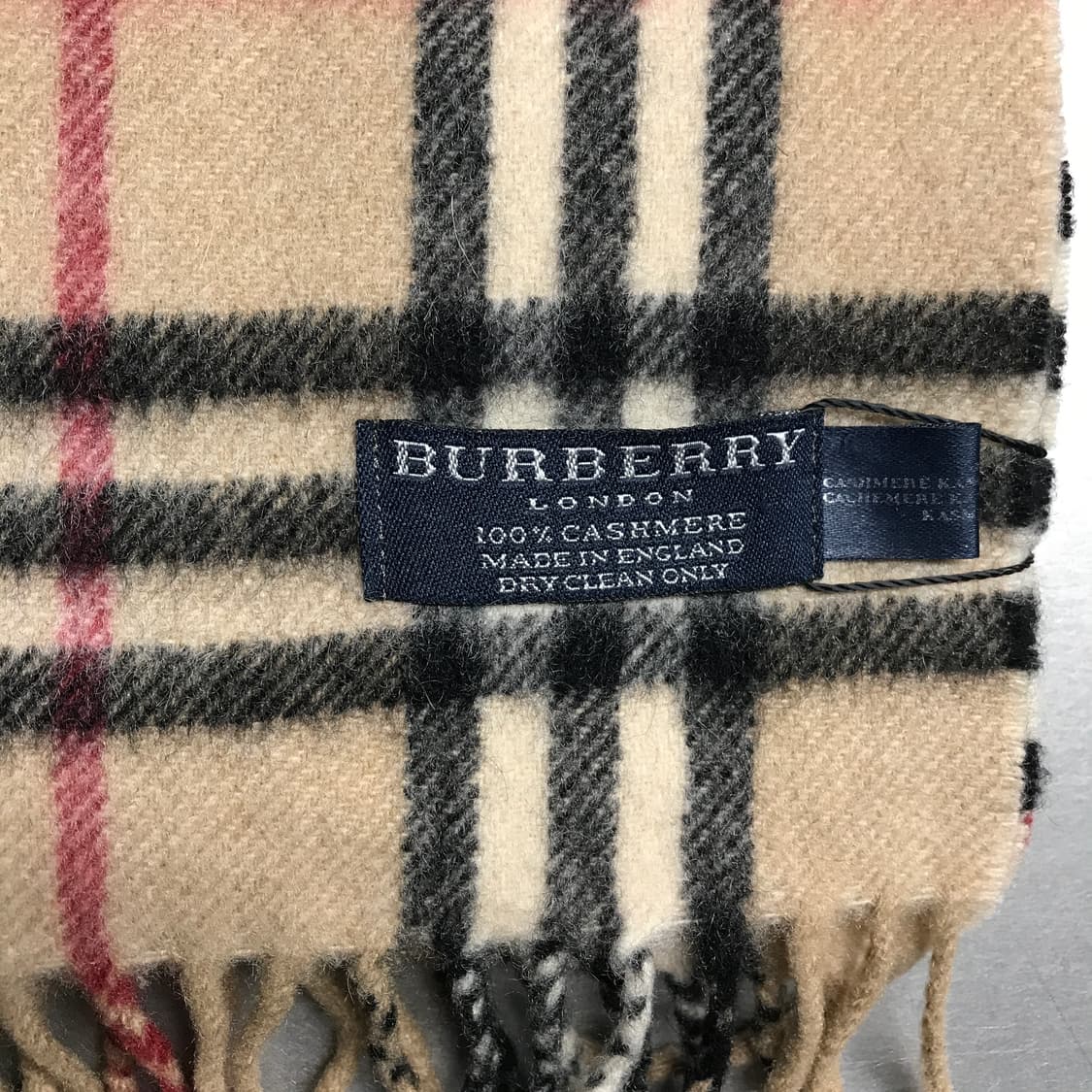 버버리 정품 캐시미어 머플러 베이지 상품이미지4