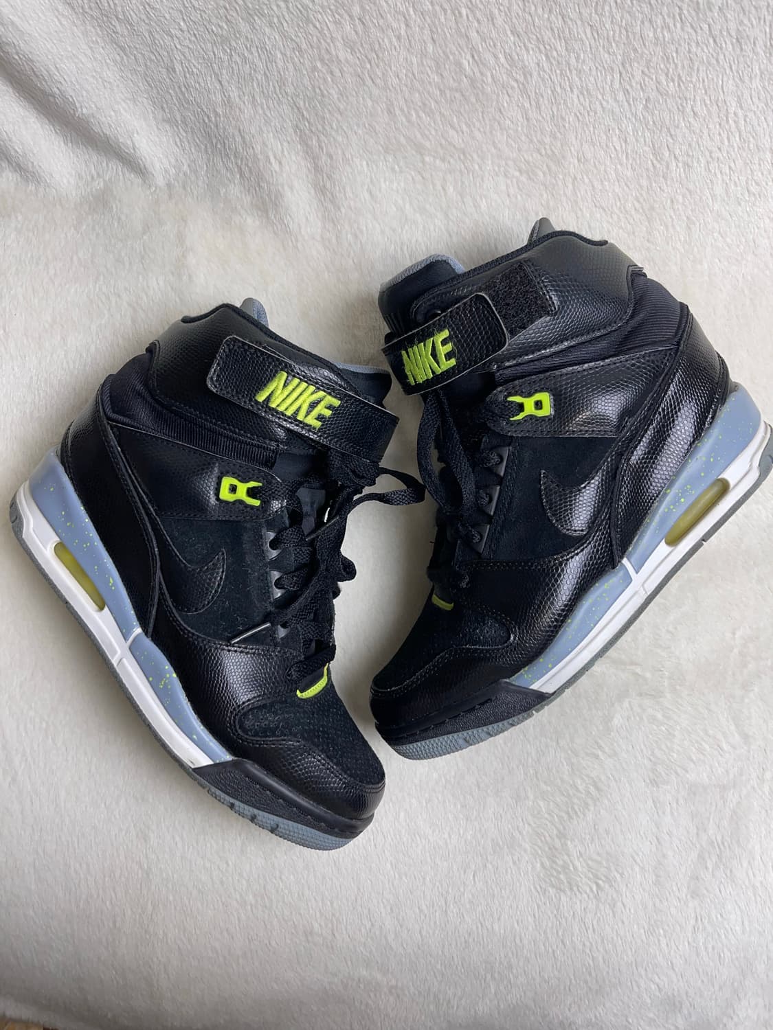 [245-250] 나이키 에어 레볼루션 스카이 하이 상품이미지1