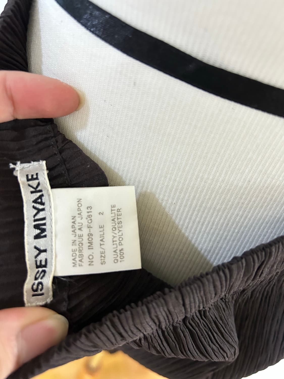 이세이미야케 펀칭 디테일 플리츠 스커트 상품이미지5