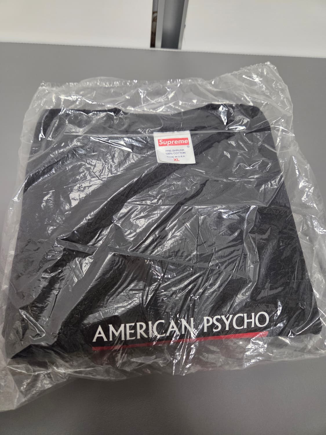 슈프림 아메리칸 사이코 티셔츠 블랙 - 23FW 상품이미지3