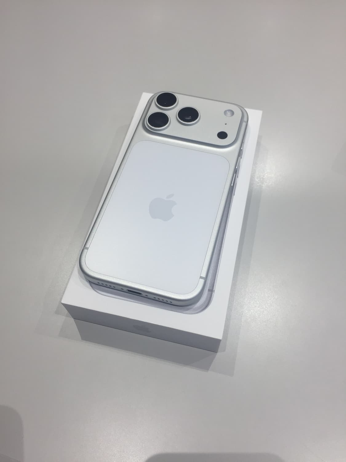 [ S ] 아이폰 17프로 256기가 단순개봉  상품이미지1