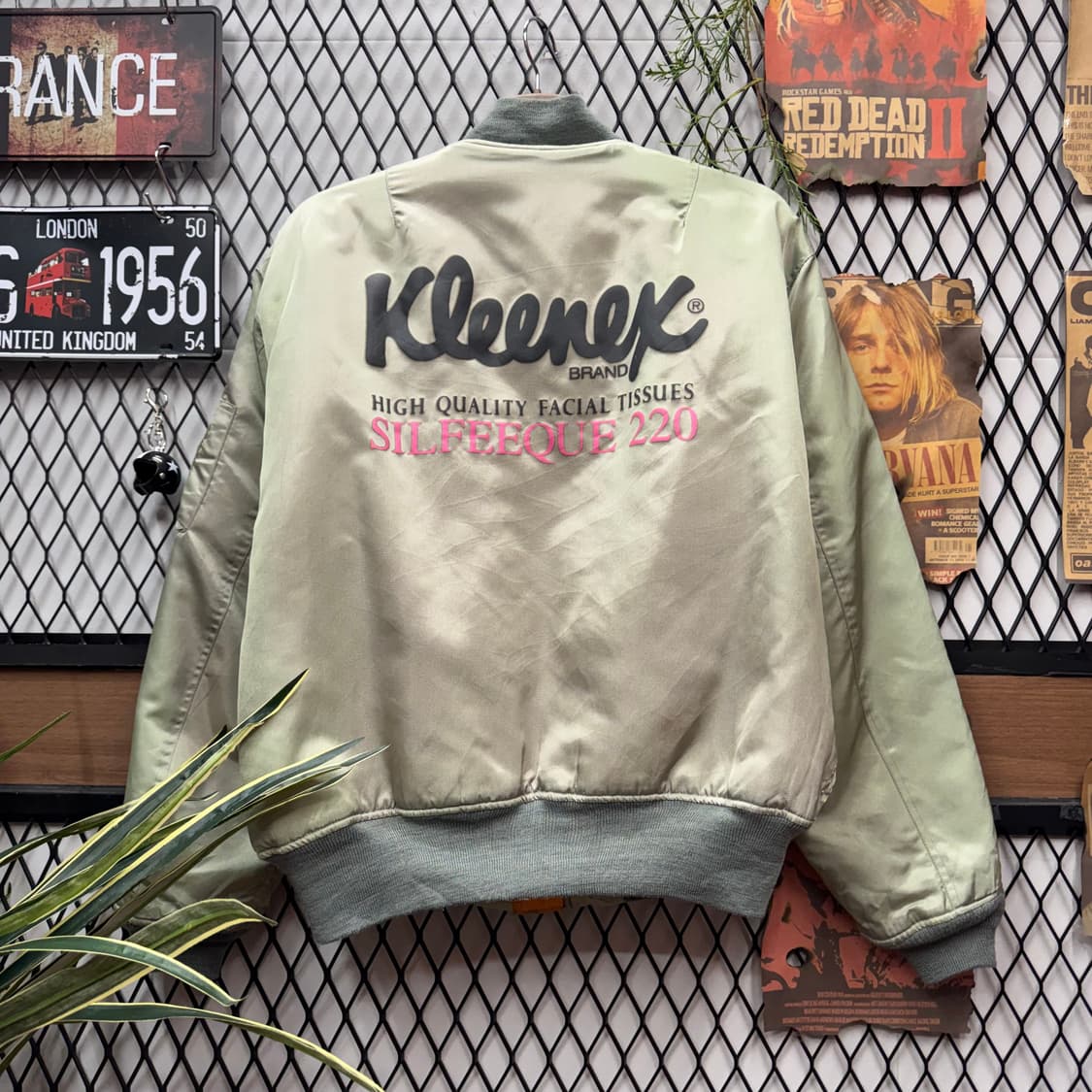 90s 크리넥스 MA-1 리버시블 봄버 자켓 후면 로고 포인트 카키 상품이미지1