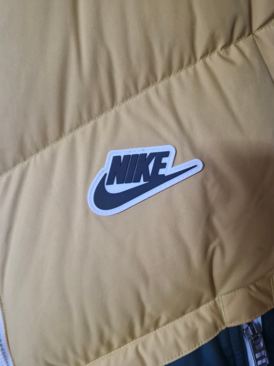 나이키 패딩 조끼 투톤 컬러 옐로/그린 XL 상품이미지4