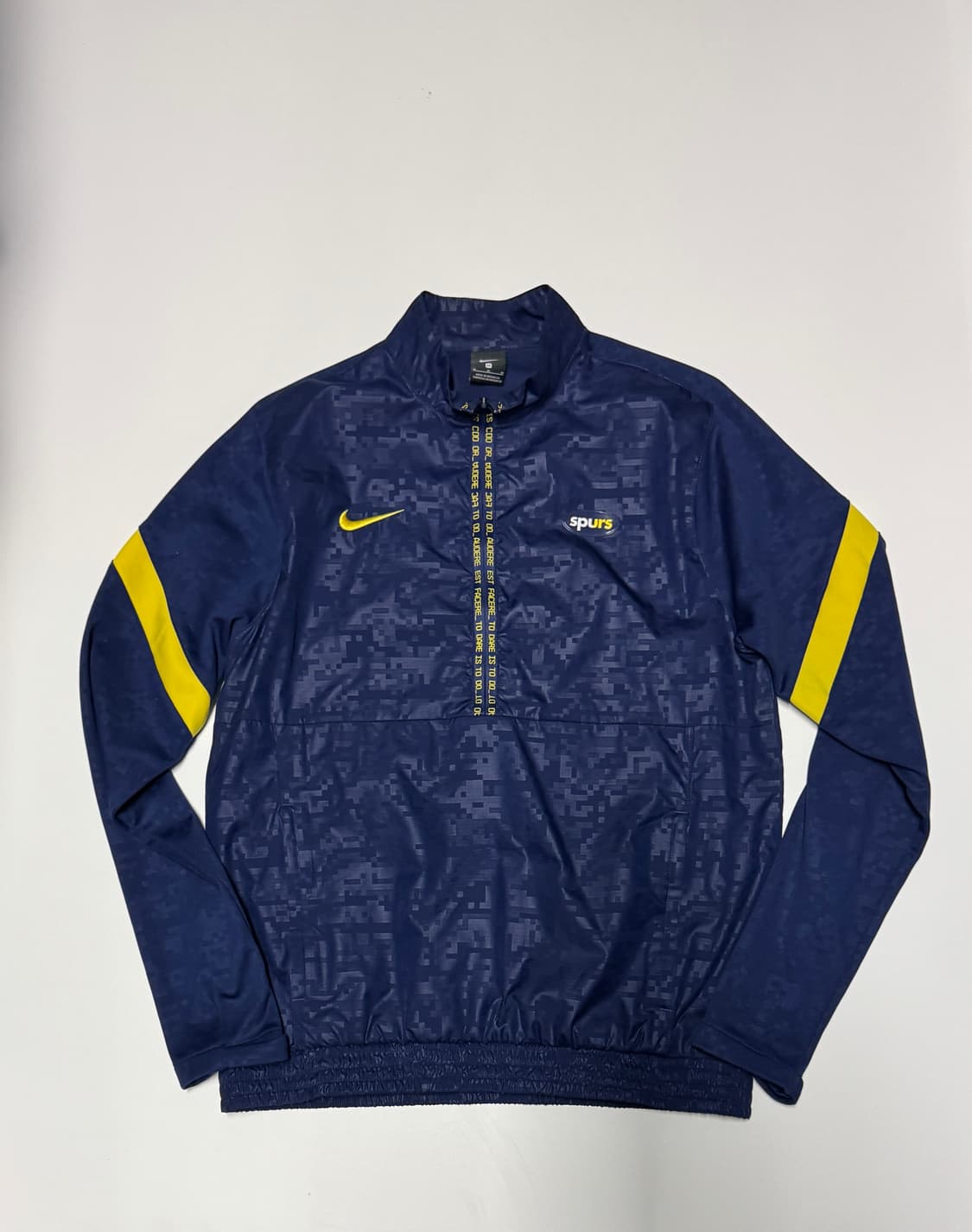 희귀!! 나이키 x 토트넘 빅 로고 윈드러너 반집업 M ~ L 네이비 상품이미지1