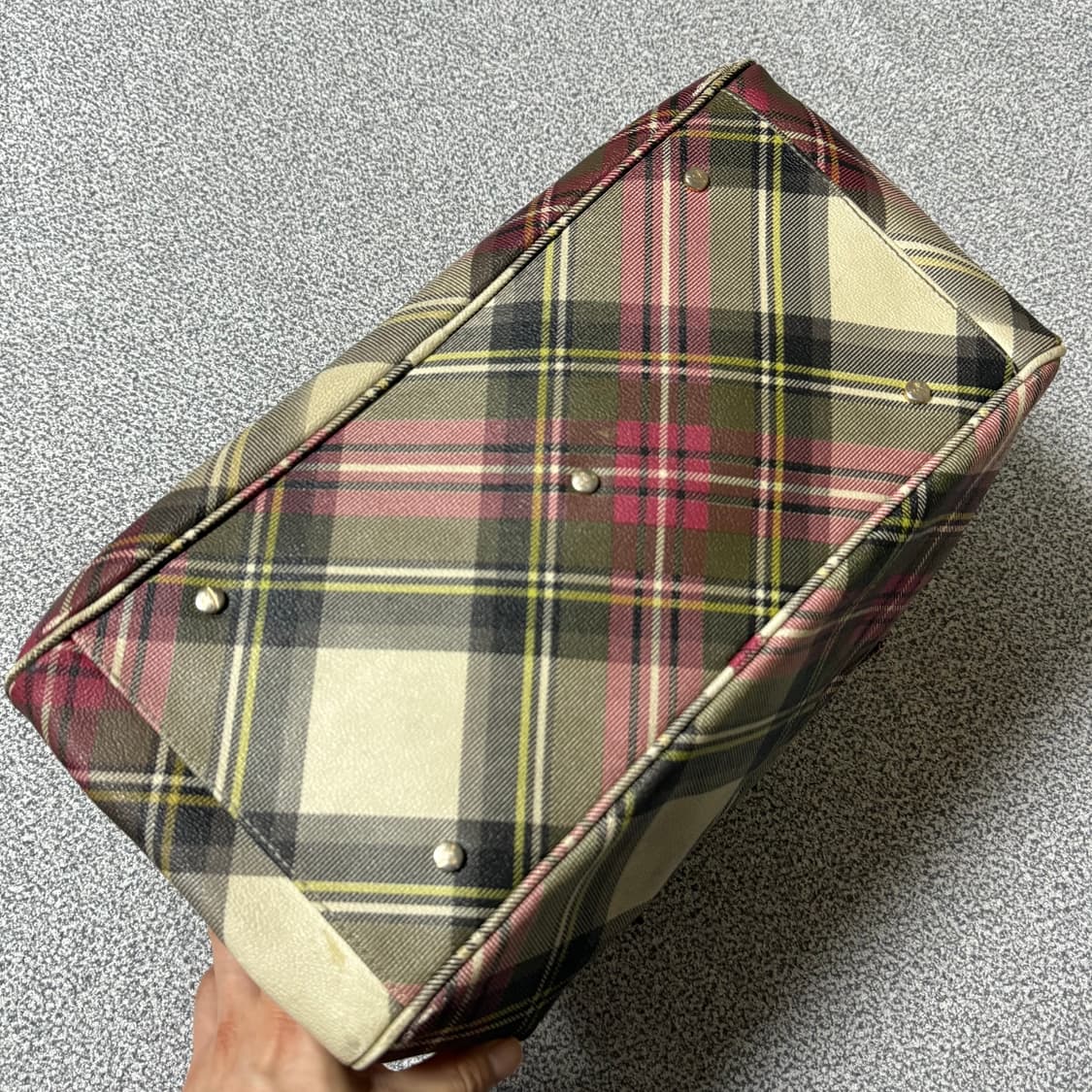 비비안웨스트우드 체크 토트백 라지 상품이미지6