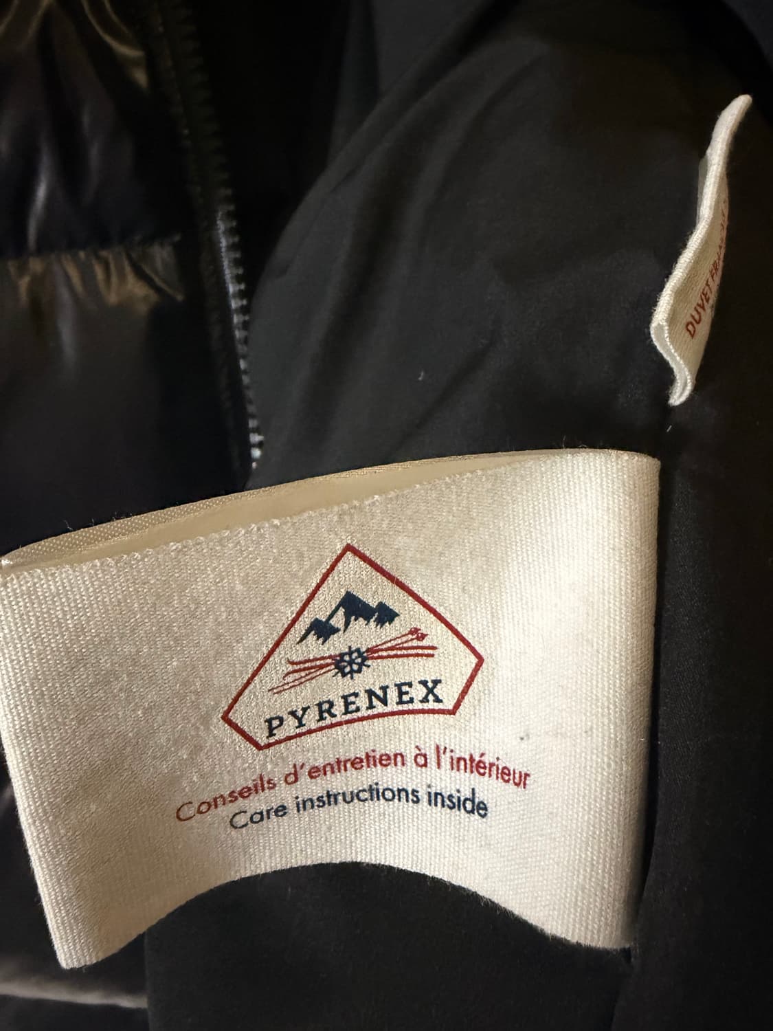 피레넥스 유광 숏 블랙 상품이미지3