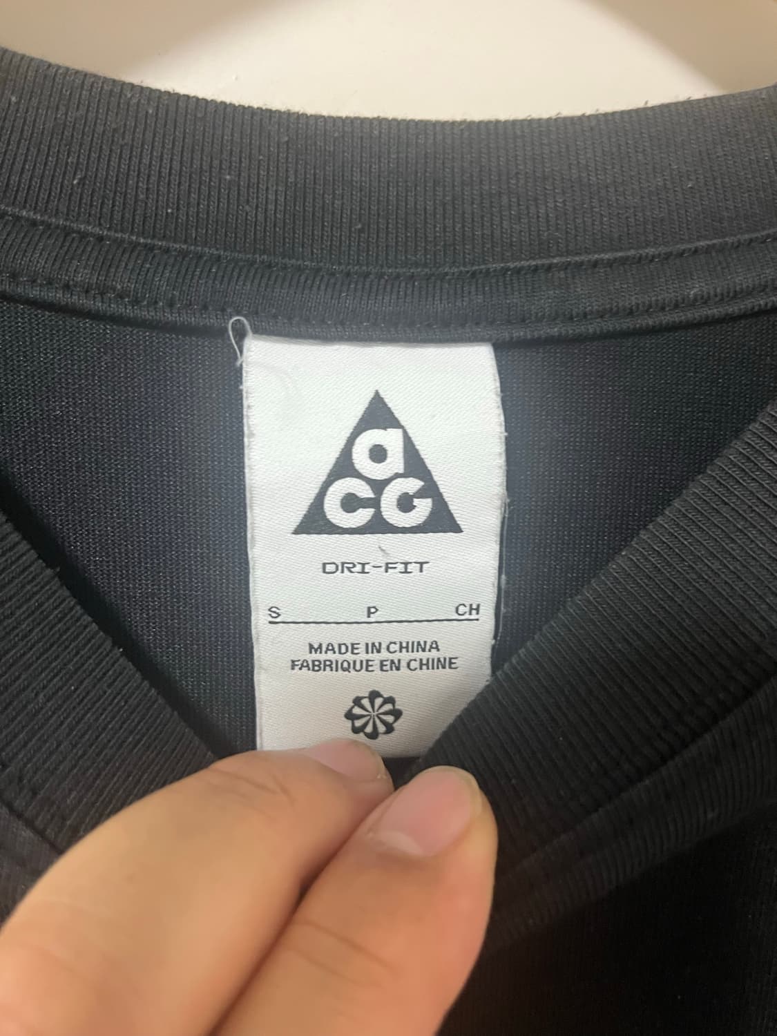 나이키 ACG 스몰로고 반팔 상품이미지3