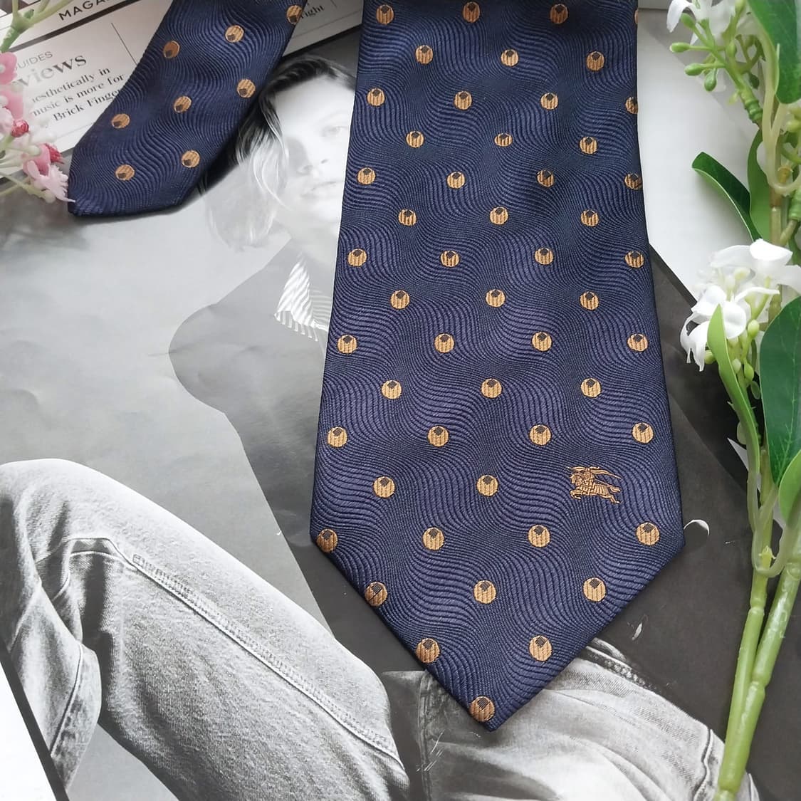 버버리 실크 도트&기마사 자카드 넥타이 9.5cm A+등급 K1531
 상품이미지4