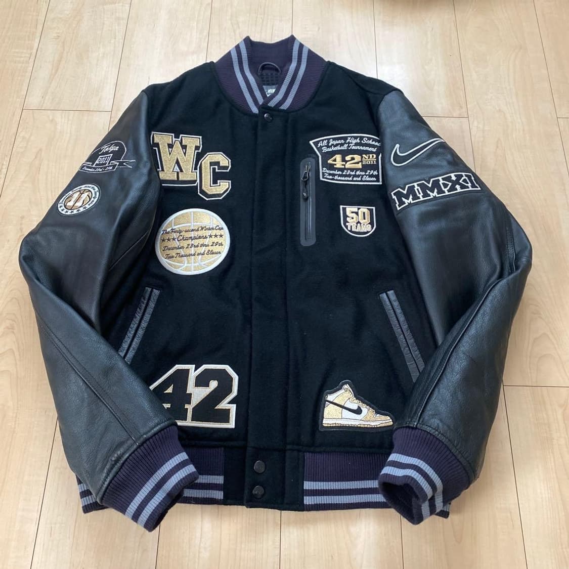 나이키 커스텀 바시티 레더 자켓 상품이미지1