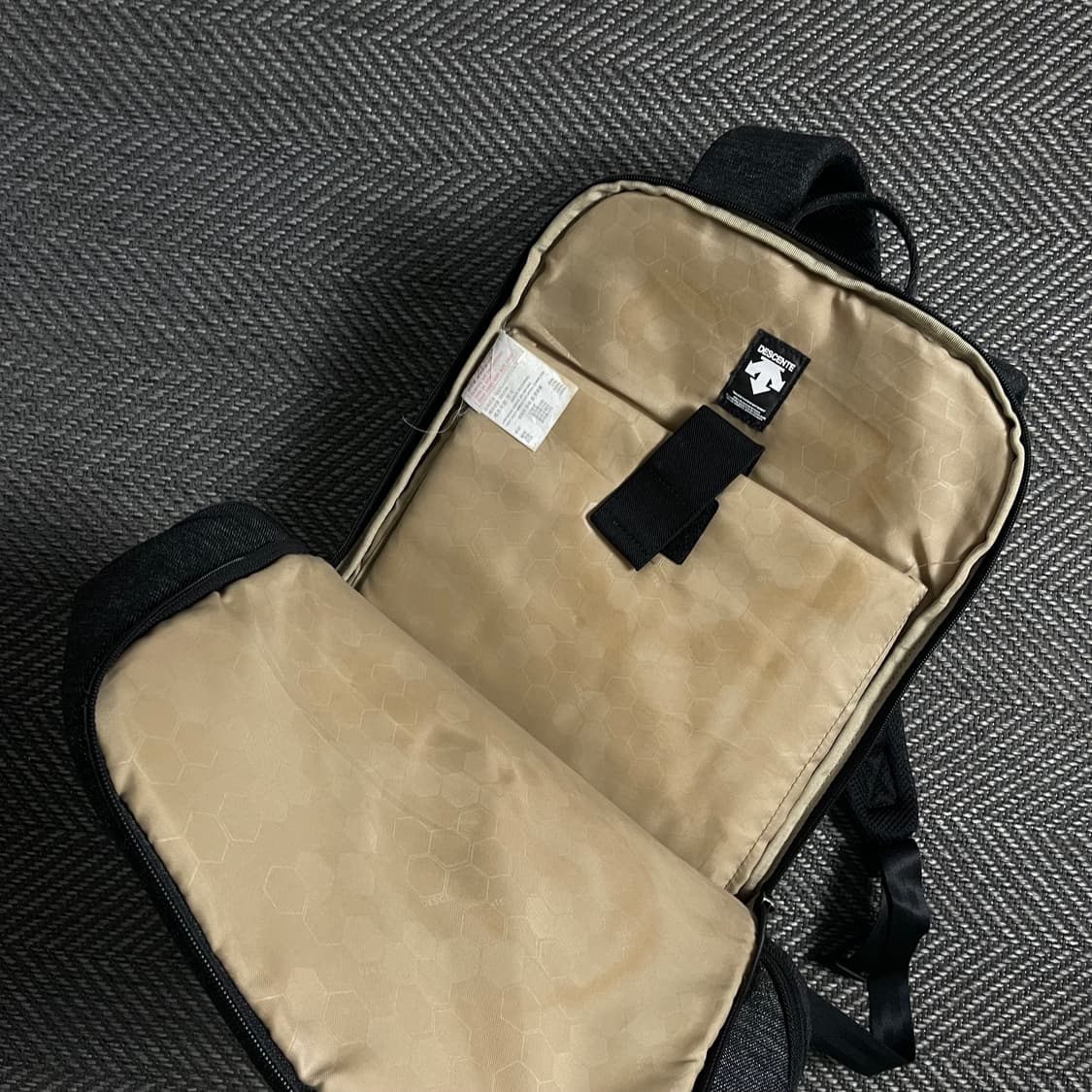 데상트 에슬레틱 베이직 백팩o 4972 상품이미지4