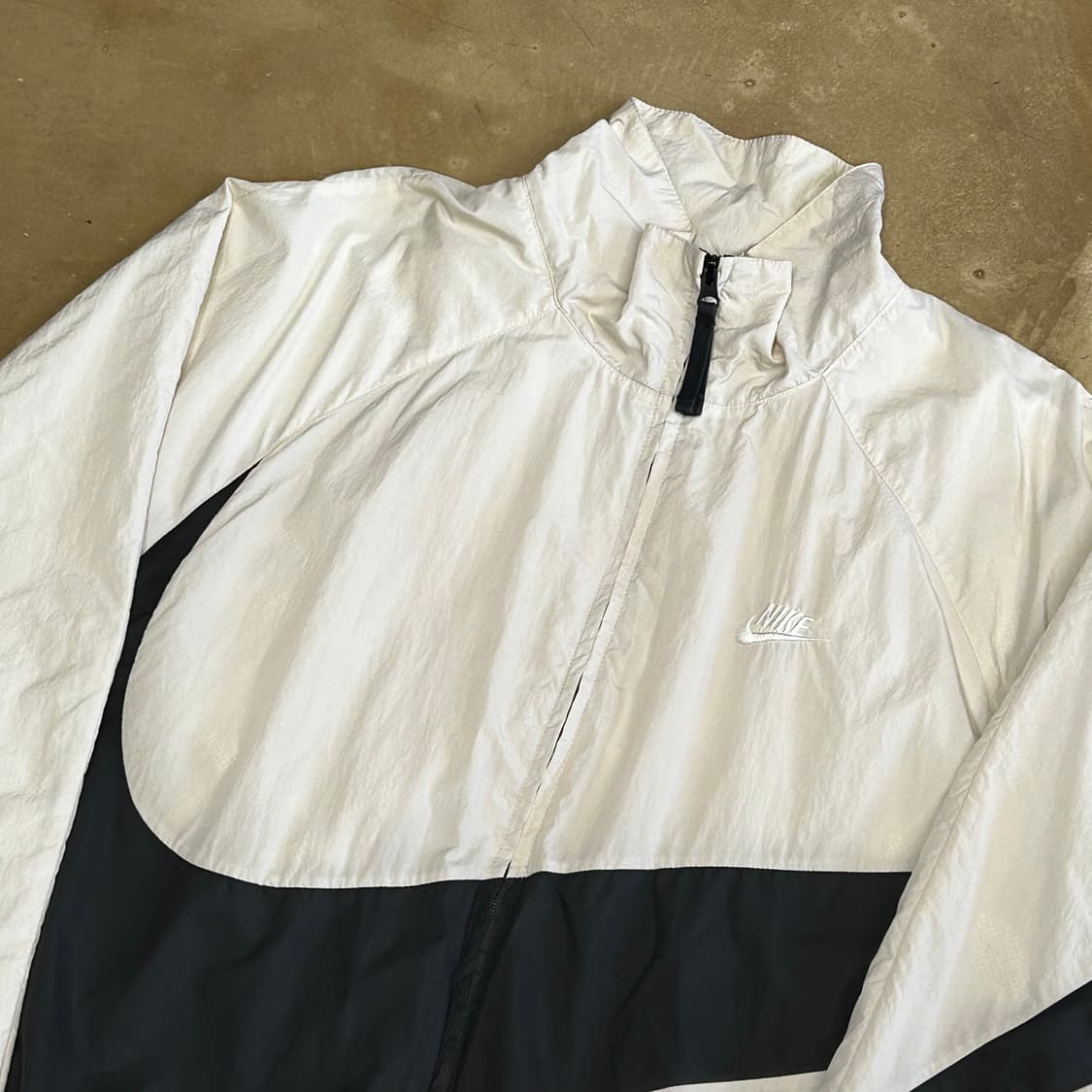XXL 나이키 빅스우시 화이트 바람막이 상품이미지1