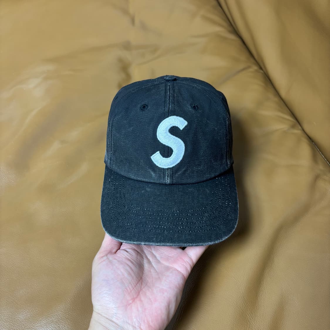 Supreme 슈프림 23ss 피그먼트 블랙 S로고 6패널 볼캡 모자 상품이미지3