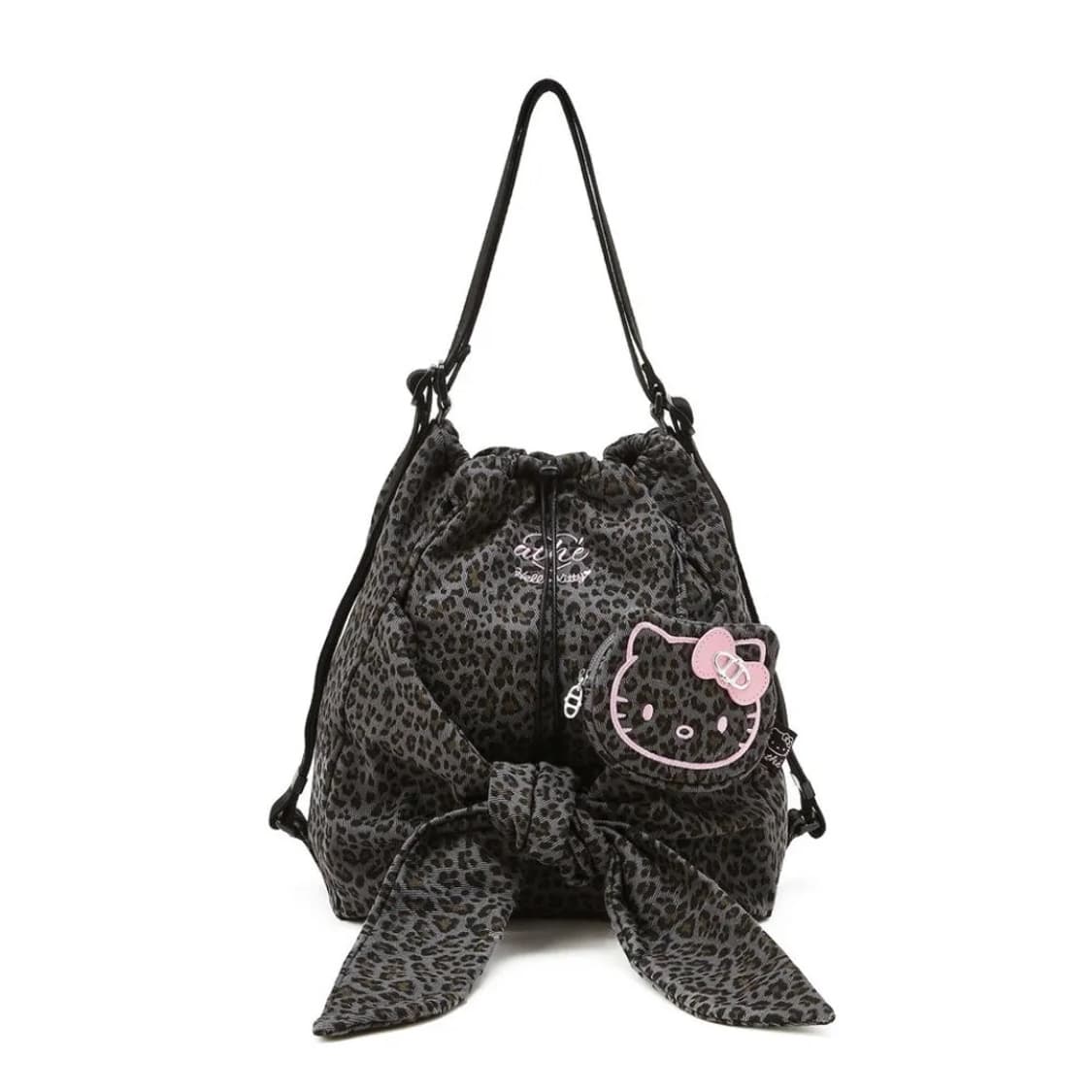 (새상품) 아떼바네사브루노 x 헬로키티 르봉 레오파드 그레이 백팩 겸 숄 상품이미지1