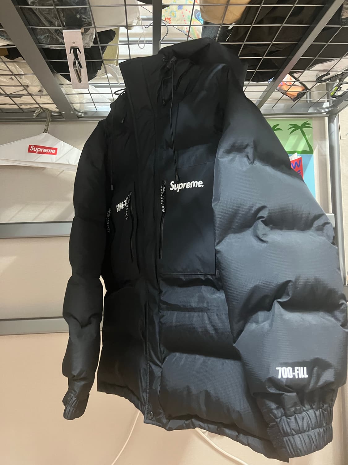 슈프림 고어텍스 700필 다운 파카 블랙 19fw 상품이미지5