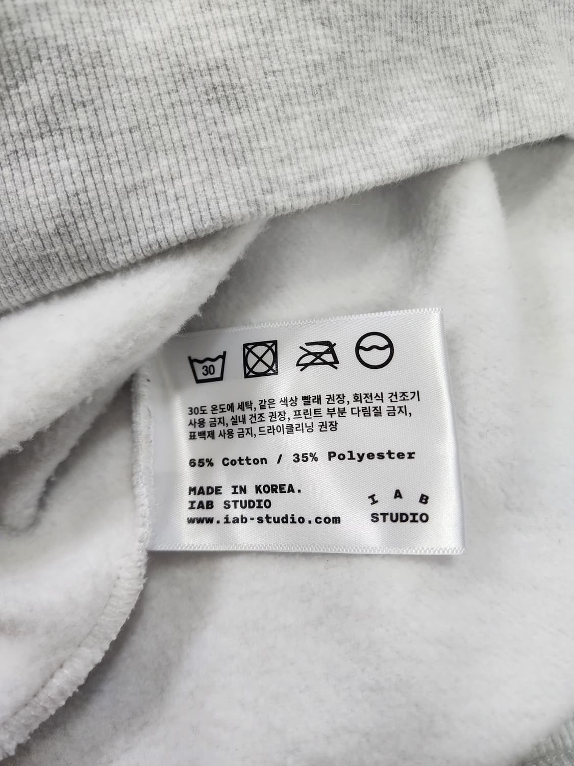 23FW 아이앱스튜디오 맨투맨 라이트 그레이 상품이미지7