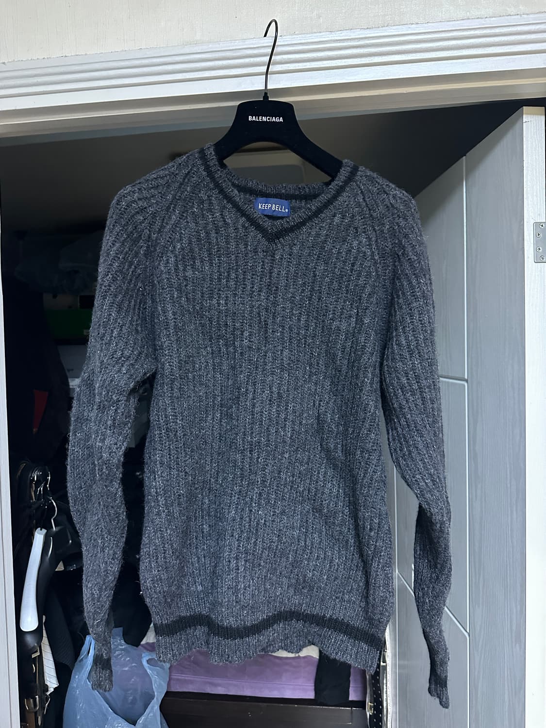 [L] KEEP BELL 울 브이넥 니트 상품이미지1