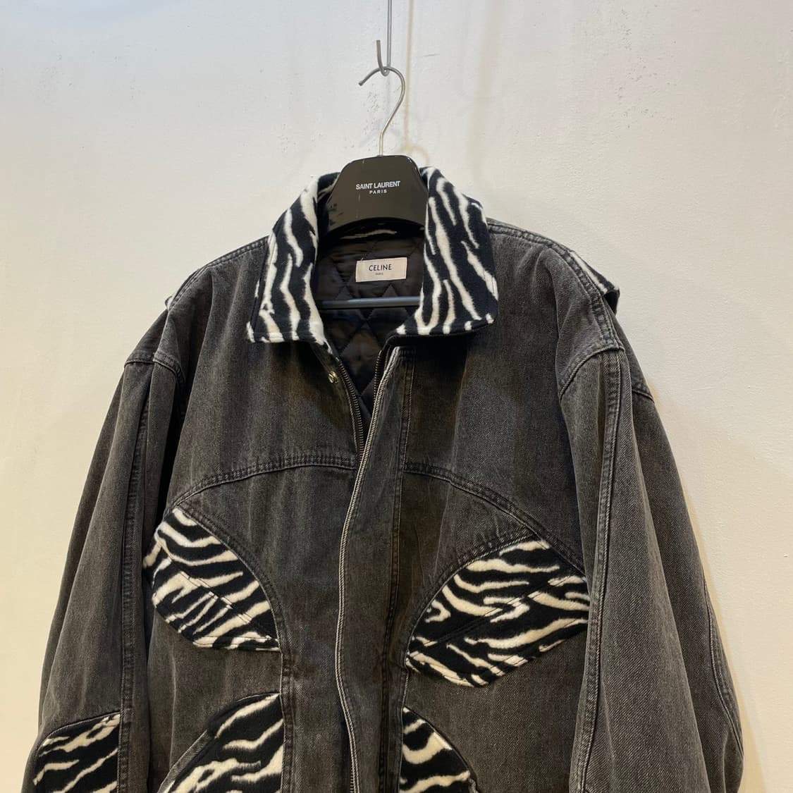 셀린느 21fw 지브라 오버사이즈 자켓  ​  상품이미지6