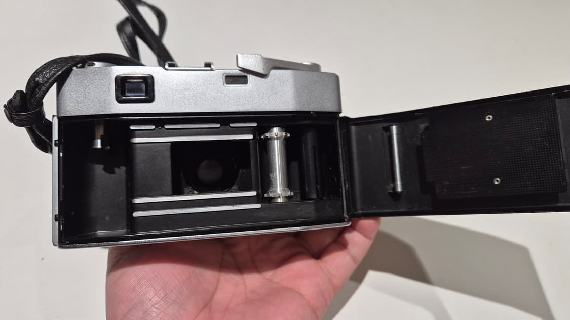 작례O 클래식 감성 올림푸스 오토아이+주이코 45mm 2.8 필름카메라 상품이미지9